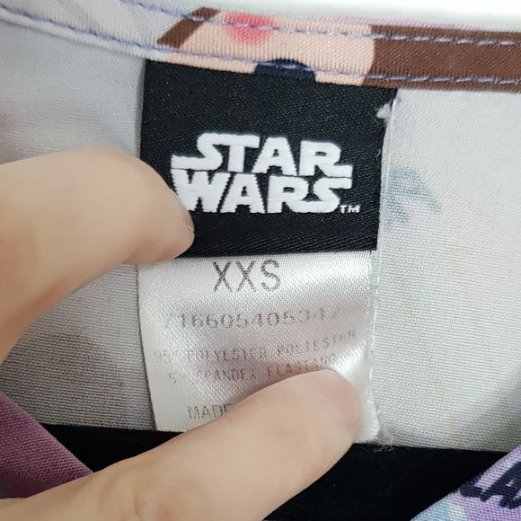 Princess Leia Star Wars Scrub Top - Picture 3 of 3